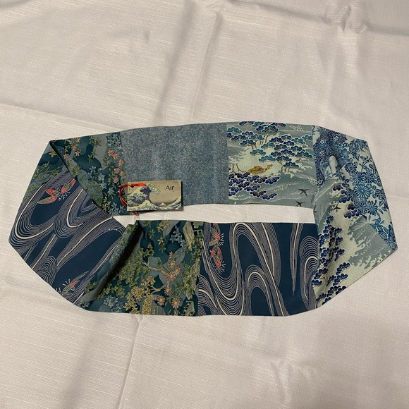 Air Scarves Hand Crafted Japanese Silk Kimono Limited Edition Infinity NWT - Picture 4 of 8